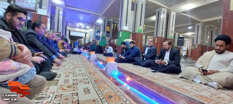 برگزاری مراسم سال نو با شهدا در گلزار های مطهر استان کهگیلویه و بویراحمد
