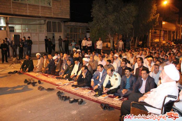 تصاویری از مراسم آبروی محله ویژه شهیدان علی مومنی و علی حیاتی شهرستان دهلران
