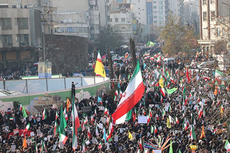 وقفات «التضامن الوطني» الجماهيرية في طهران