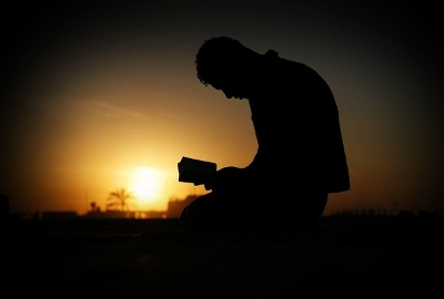 Night prayer in grave Night prayer in grave
