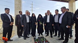 غبارروبی گلزار شهدای خان‌احمد باشت توسط استاندار
