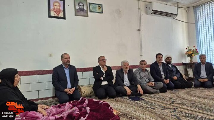 دیدار با همسر شهید «جهان شعبانی» در گچساران توسط استاندار کهگیلویه و بویراحمد