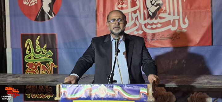 ملت ایران هرگز با قاتلان شهدا سازش نمی‌کند